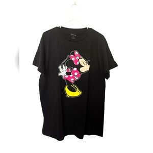 Disney Black T-Shirt with Minnie Mouse size large NWOT